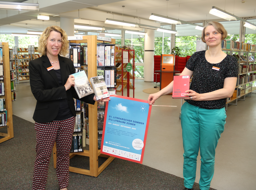 Bibliotheksleiterin Claudia Büchel (links) und Projektleiterin Christine Breitschopf freuen sich auf den Literarischen Sommer