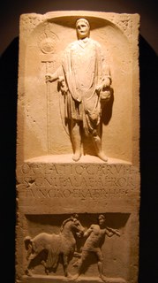 1506 Roemische Muenzen aus Nordafrika in Neuss - Grabstein des Oclatius Soldat der Ala Afrorum in Neuss.jpg