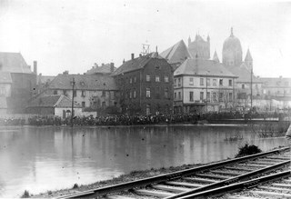 02_Hochwasser 1920 Hafenamt Brückstr.rückw-Foto-Landmesser.jpg