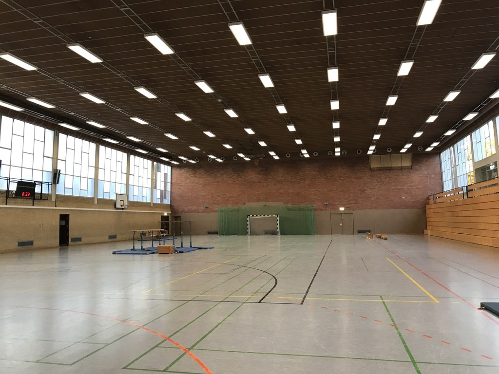 Stadionhalle